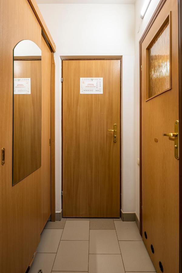 Hotel Galaktika Vynnyky Bagian luar foto