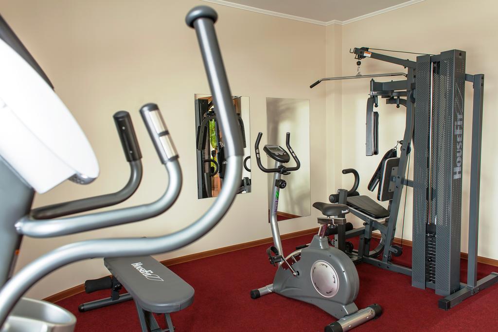 Hotel Galaktika Vynnyky Bagian luar foto